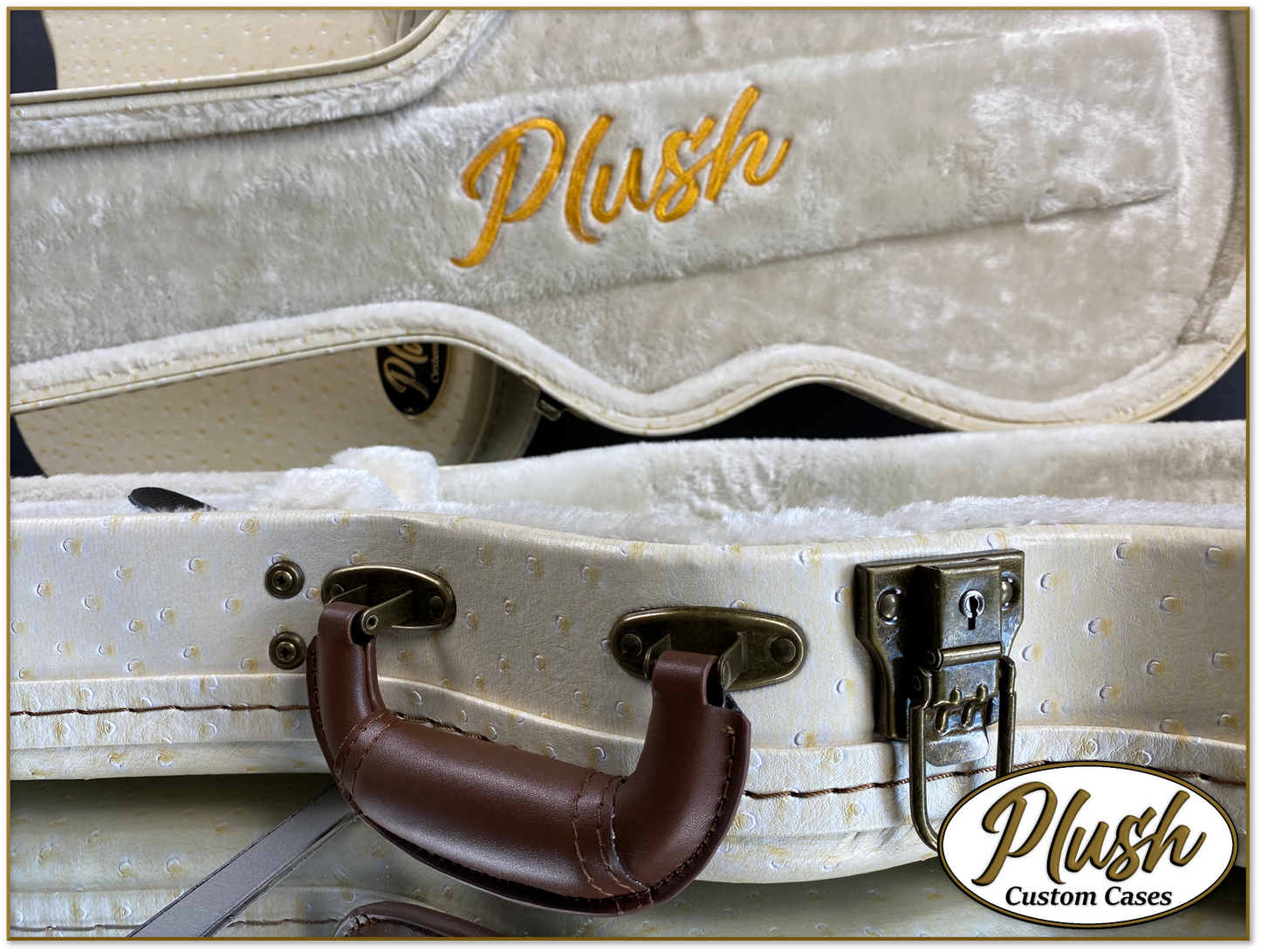 Plush-Paul LP Custom Guitar Case Cream Ostrich with Cream Fur