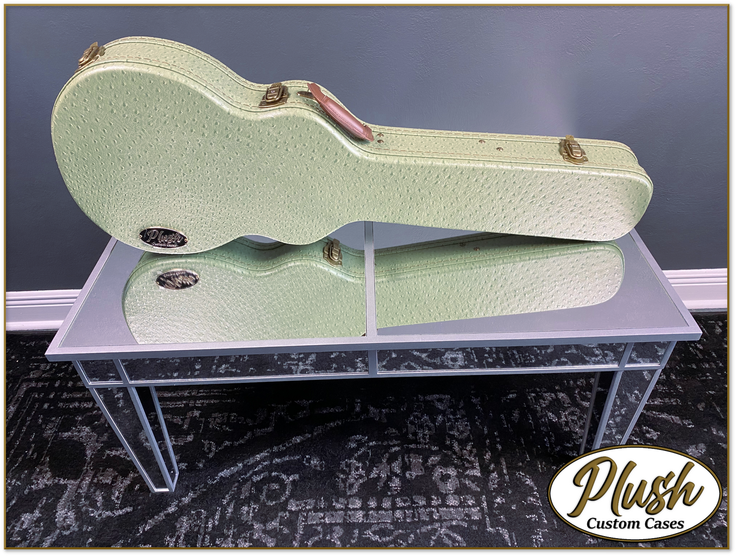 Plush-Paul LP Custom Guitar Case Green Ostrich with Green Fur