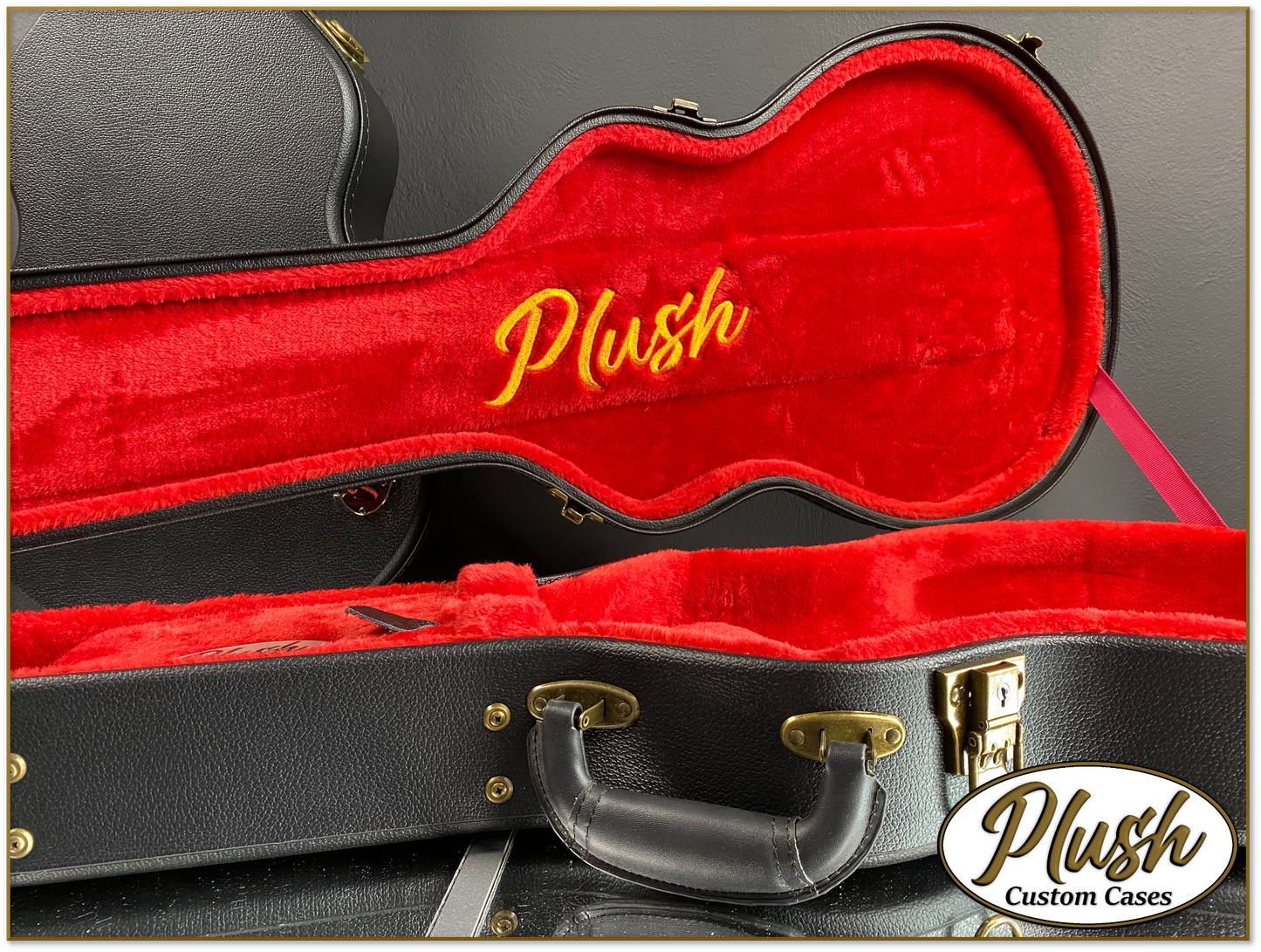 Plush-Paul LP Custom Guitar Case Black Tolex with Red Fur