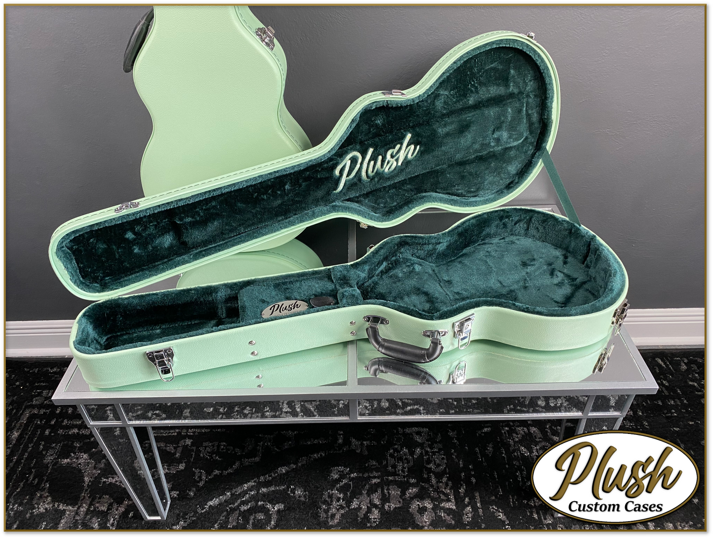 Plush-Paul LP Custom Guitar Case Seafoam Green Tolex with Green Fur