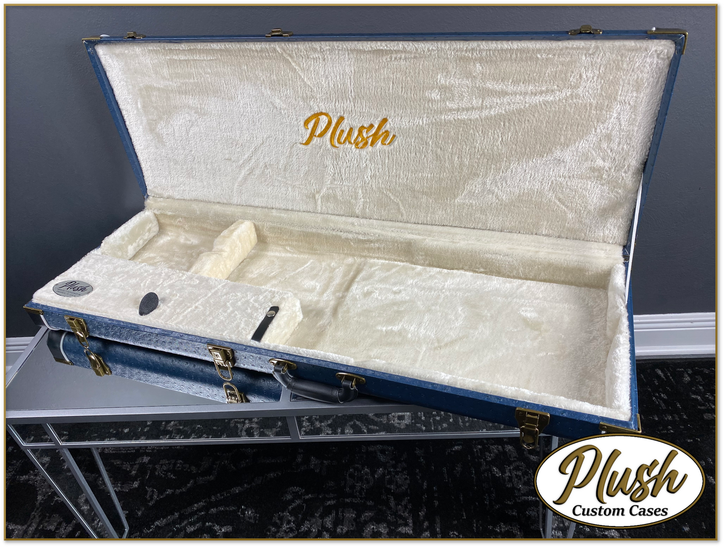 PlushCaster Tele®/Strat® Custom Guitar Case Dark Blue Ostrich with Cream Fur