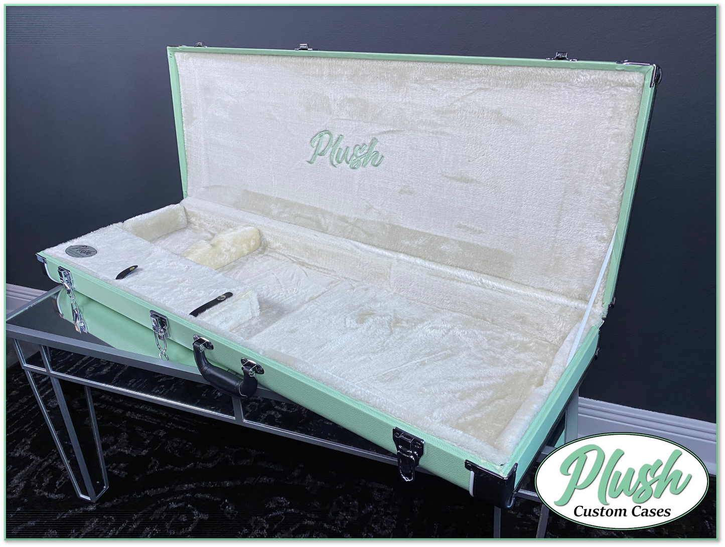 PlushCaster Tele®/Strat® Size Custom Guitar Case Seafoam Green Tolex with Cream Fur